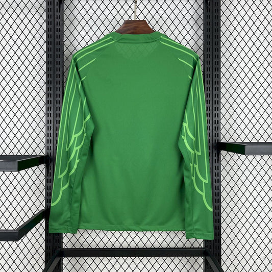 Paris Saint-Germain 2025/26 Green goalkeeper Long Sleeves Jersey Go Jersey