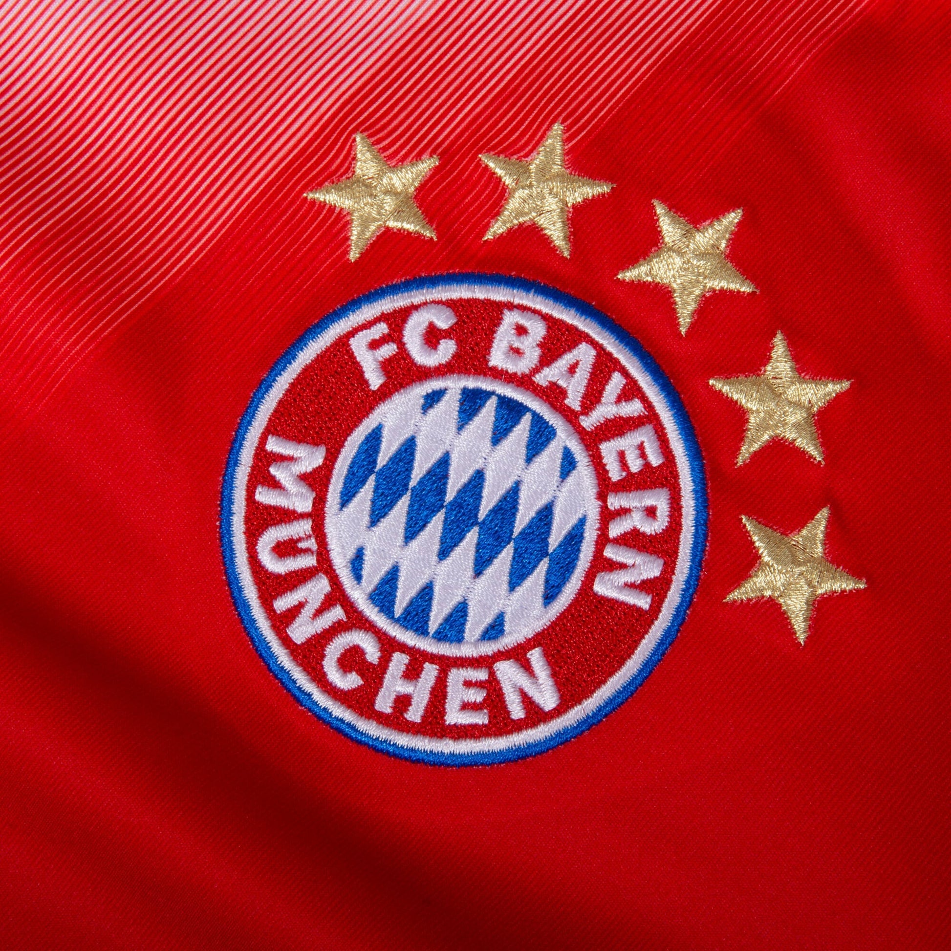 Bayern Munich Home Müller 25 Fan Jersey Shirt 2025-2026 GoJersey