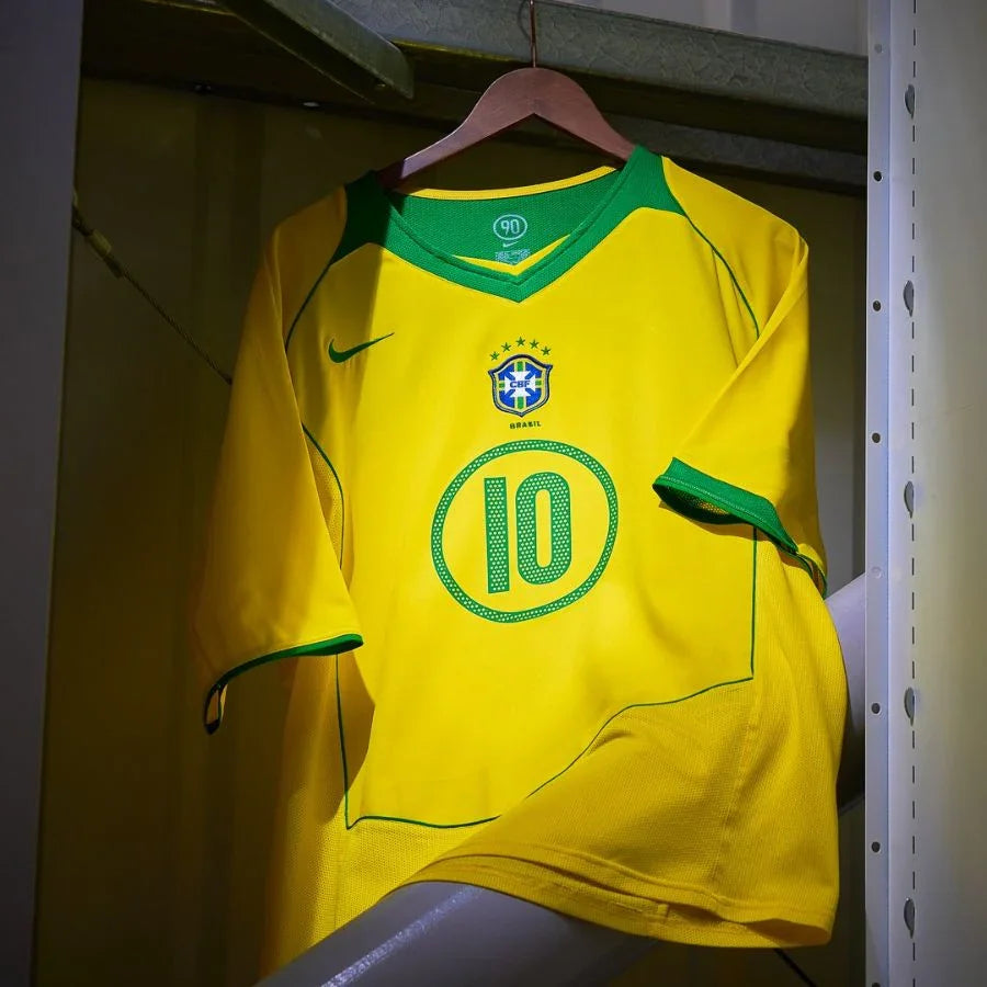 Brazil Home Retro 2004 Go Jersey
