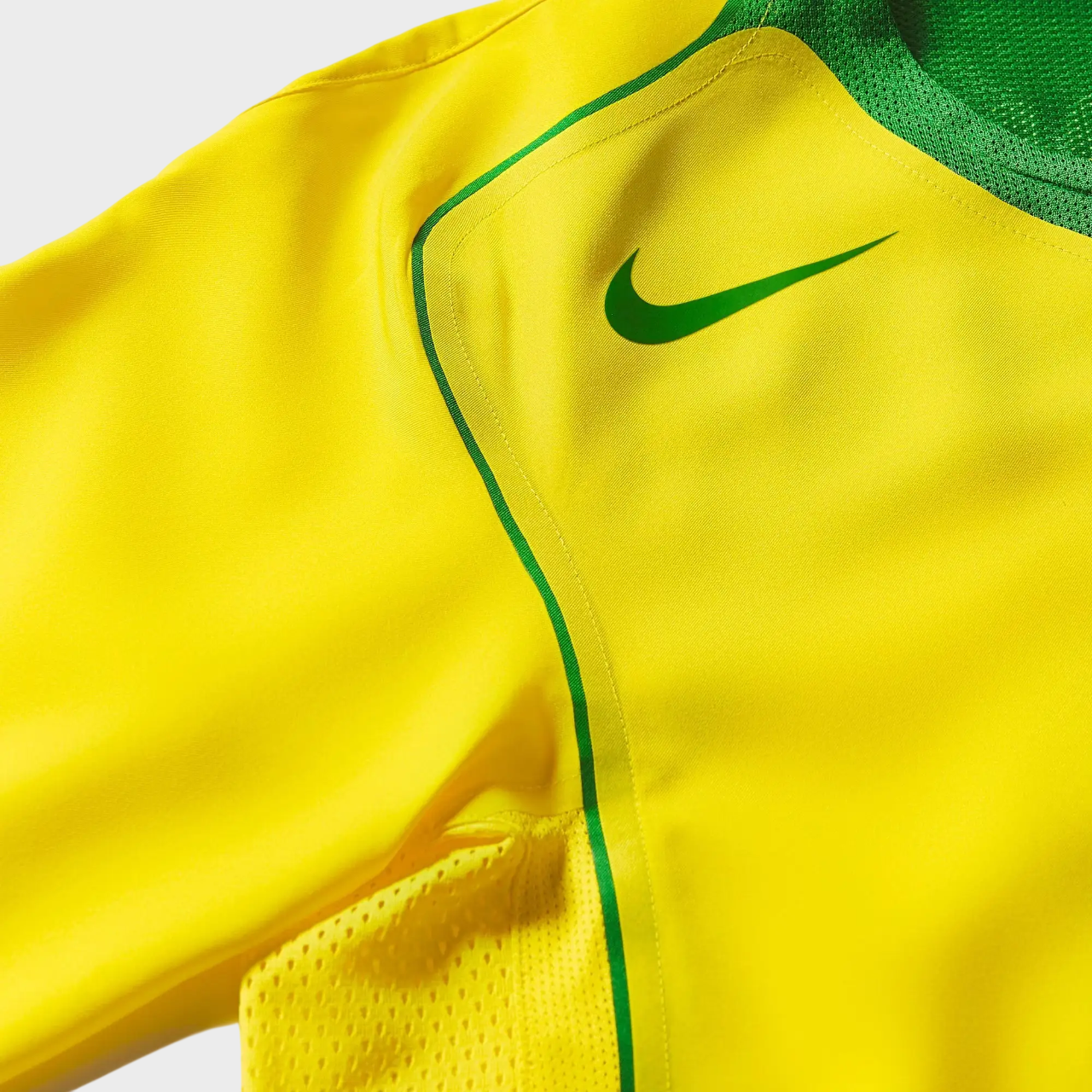 Jersey National Team Brazilian 2004 I Fan Reedição Total 90 RONALDINHO 10 Go Jersey